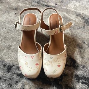 lucky brand heeled clogs